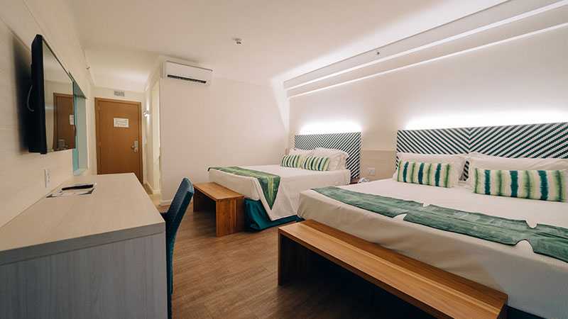 hot beach resort olimpia 28