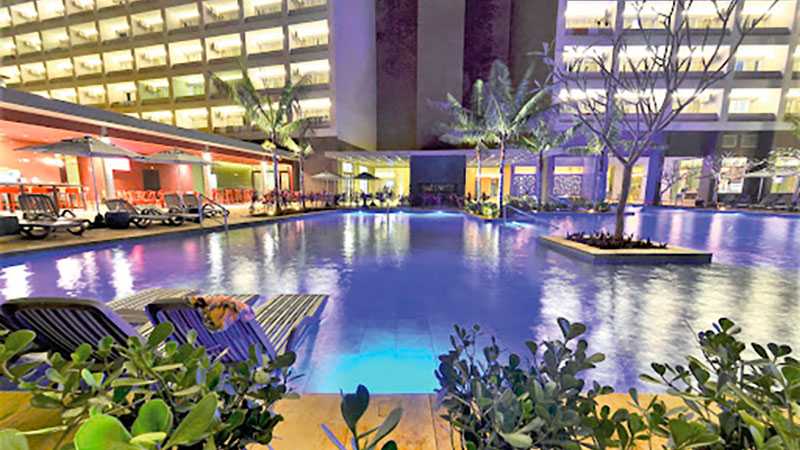 hot beach resort olimpia 33