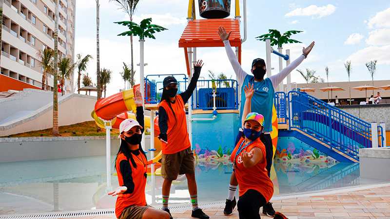 enjoy solar das aguas park resort Equipe de recreacao 1 3