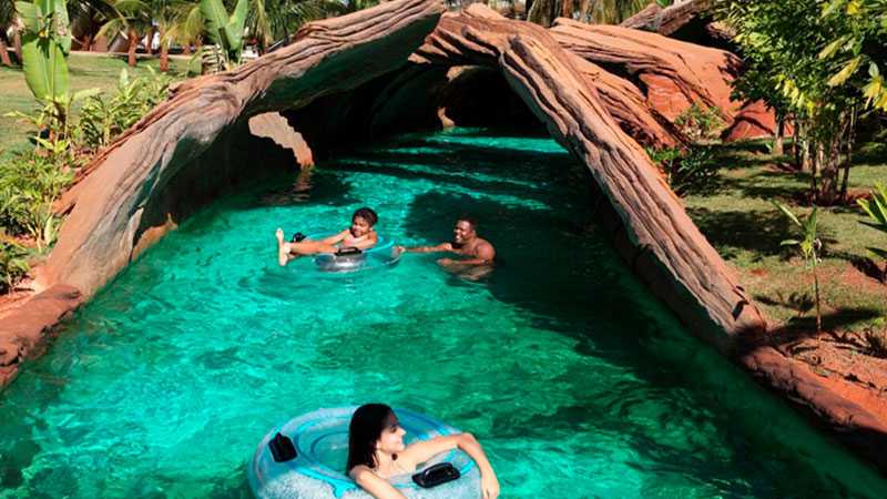 Parques e Resorts Principais atracoes hot beach 14