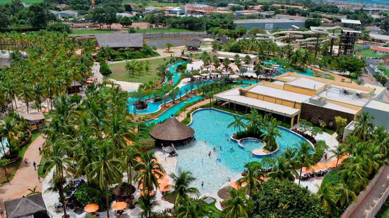 Parques e Resorts Principais atracoes hot beach 15