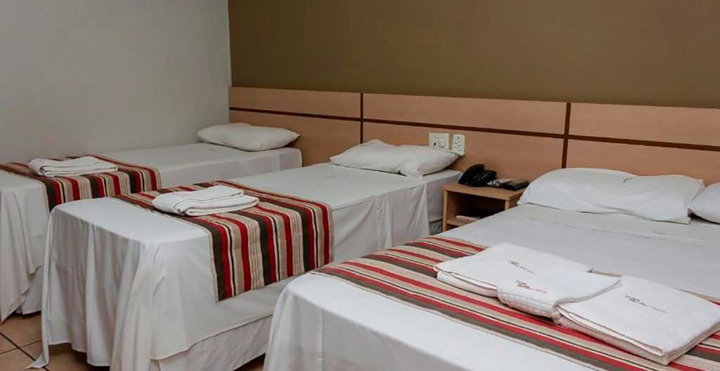 parques e resorts em olimpia hotel villa rebellato CAPA
