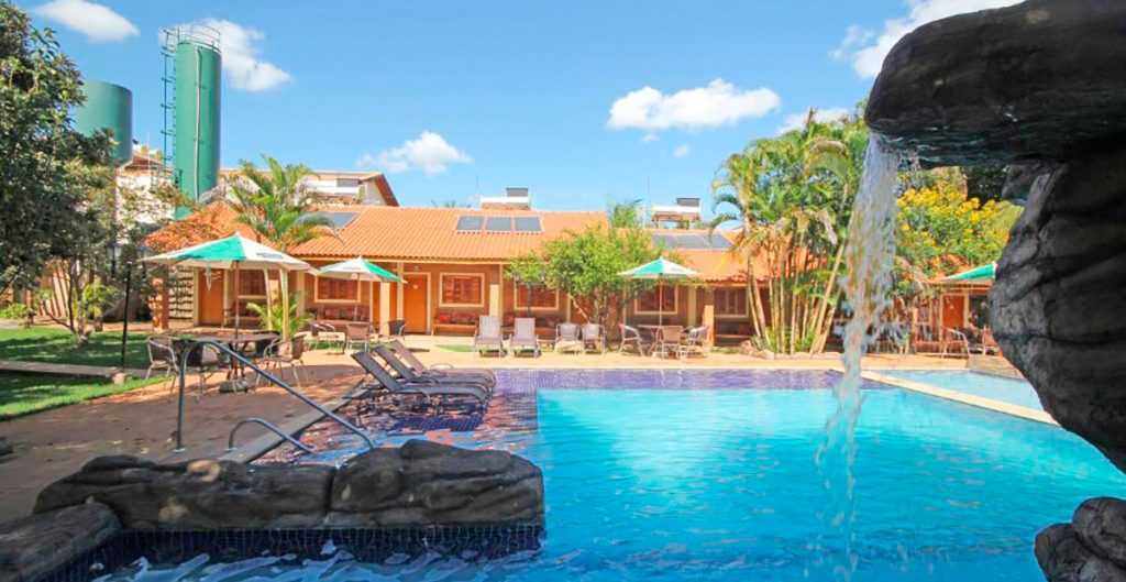 parques e resorts em olimpia pousada faruk CAPA