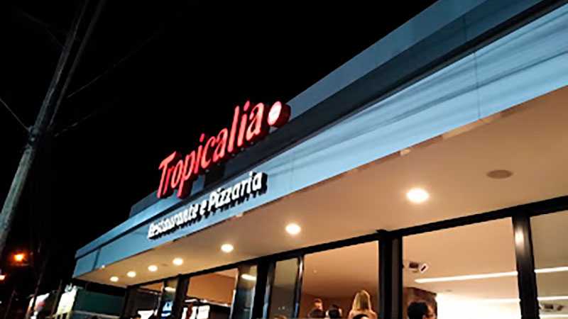 restaurante pizzaria tropicalia 1